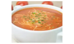 Zupa pomidorowa jak u mamy w Thermomix - prosty przepis na smak dzieciństwa