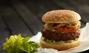 Jak smażyć burger wołowy z Lidla, aby były idealnie soczyste