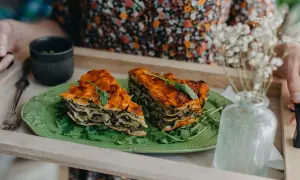 Jak podgrzewać catering dietetyczny, by nie stracić smaku i wartości?