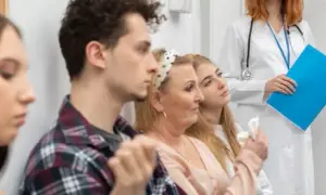 Kto może wejść bez kolejki do lekarza? Sprawdź, kto ma pierwszeństwo!