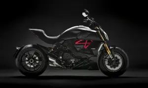 Jak wybrać idealny motocykl dla kobiety – porady i najlepsze modele
