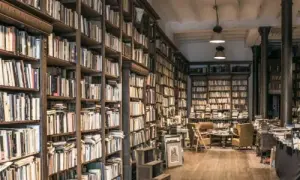 Podział epok literackich: Kluczowe cechy i wpływ na literaturę