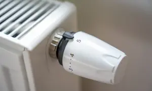 Jak działa termostat w grzejnikach - klucz do efektywnego ogrzewania