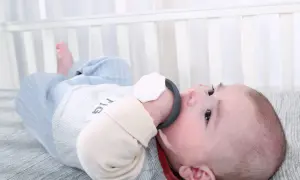 Maluch z gryzakiem w kształcie grzybka. Czy mombella grzybek wycofany, dlaczego?