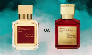 Dwie butelki Maison Francis Kurkdjian Baccarat Rouge 540: jedna z płynem w kolorze bursztynowym (Eau de parfum), druga z intensywnie czerwonym (Extrait de parfum).