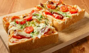 Jak zrobić szybką pizzę w 30 minut – prosty przepis na smaczną kolację