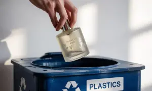 Gdzie wyrzucić flakon po perfumach? Poznaj najlepsze sposoby recyklingu