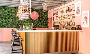 Gdzie zjeść w Rewalu? Odkryj najlepsze restauracje i smaki