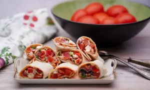 Przystawki na grill, które zachwycą gości i ułatwią grillowanie