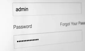 Formularz logowania: pole "admin", pole "Password" z kropkami, opcja "Forgot Your Pass". Weryfikacja konta Google.