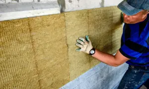 Jak ocieplić strych w starym domu - skuteczne metody i materiały