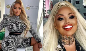 Kobieta w stylizacji laluna unique, z blond włosami i wyrazistym makijażem, pozuje w czarno-białym geometrycznym stroju.