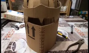Jak zrobić strój Aresa dla dziecka? DIY z kartonu krok po kroku!