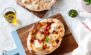 Gdzie kupić gotowe ciasto na pizzę? Sprawdź najlepsze opcje!