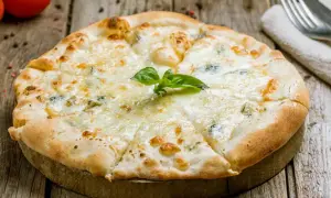 Réussir sa pizza blanche : bases, garnitures et secrets de pro