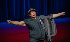 Lesław Żurek: Fascynująca biografia i osiągnięcia aktora w teatrze