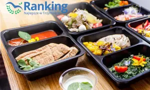 Najlepszy catering dietetyczny - Ranking 2026. Kolorowe, zdrowe posiłki w pudełkach, gotowe do spożycia.