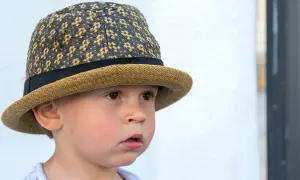 Kiedy czapka dla dziecka? Sprawdź, jak wybrać idealną na każdą porę roku