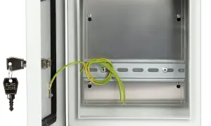 Jak wybrać odpowiednią wkładkę do skrzynki elektrycznej, aby uniknąć problemów?