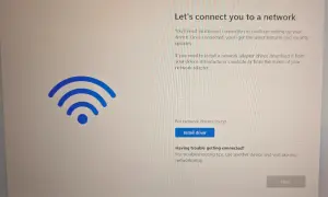 Ekran "Połącz z siecią" z ikoną Wi-Fi. Brak sterowników sieciowych, ale jest opcja "Zainstaluj sterownik", która pomoże jak zaktualizować sterowniki sieciowe.