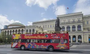 Warszawa Hop-On Hop-Off: Gdzie wsiąść? Przystanek Dworzec Centralny