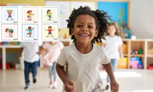 Fröhliche Kinder in einem Klassenzimmer, umgeben von Illustrationen für **Bewegungsspiele Grundschule**.