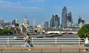 Jak znaleźć tani nocleg w Londynie i zaoszczędzić na podróży