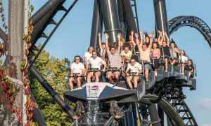 Energylandia: Kiedy najmniej ludzi? Strategie na park bez kolejek!