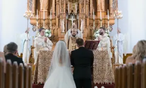 Ślub kościelny bez bierzmowania? Rozwiewamy mity i dajemy rozwiązania