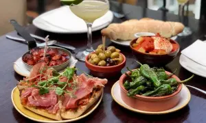 Almería: Tu Guía para las Mejores Tapas Gratis y Auténticas