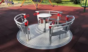 Jak zrobić karuzelę na plac zabaw bezpiecznie i tanio krok po kroku