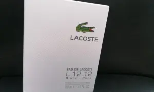 Pudełko perfum Lacoste Blanc 100ml z zielonym krokodylem.