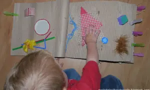 Książeczka sensoryczna DIY: stwórz bezpieczną zabawkę dla malucha!