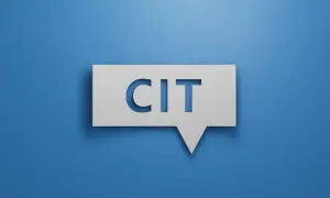 Biała dymek z napisem CIT na niebieskim tle. Idealne dla małego podatnika CIT, który szuka informacji.