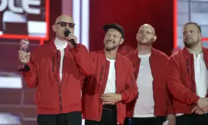 Kombi vs Kombii: Kto naprawdę śpiewa "Słodkiego miłego życia"?