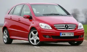 Mercedes Klasa B używany: Czy warto? Opinie, awarie, koszty.