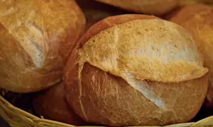 Ile piec bułki, aby były idealnie miękkie i chrupiące?