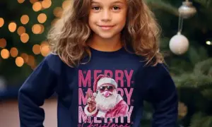 Idealna bluza świąteczna dla dziewczynki? Odkryj trendy i porady!