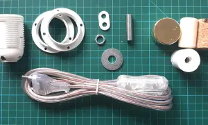 Jak zrobić lampę z butelki? DIY krok po kroku i inspiracje!