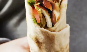 Co to jest kebab? Definicja, historia, skład i czy jest zdrowy?