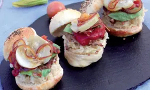 Mini-burgers: Le guide ultime pour des apéritifs qui claquent !