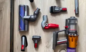 Dyson V12 czy V15 - który odkurzacz lepiej spełni Twoje oczekiwania?
