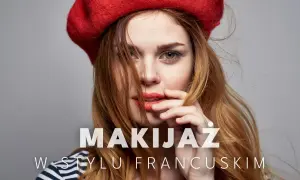 Kobieta w czerwonym beracie i paski na bluzce, zmysłowy makijaż francuski podkreślający usta.