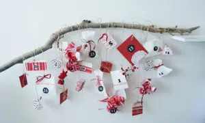 Kalendarz Adwentowy z Kartonu DIY: Prosty Przewodnik Krok po Kroku