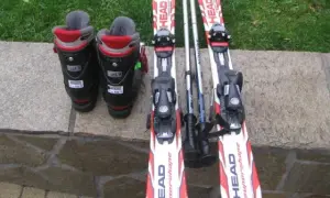 Małe narty na buty - idealne rozwiązanie na stoku i w snowparku