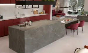 Encimera de cuarzo gris veteado, ideal para cocinas modernas. Elegancia y durabilidad para tu hogar.