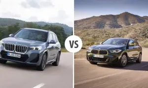 Dwa BMW X2 na drodze, jedno szare z przodu, drugie zielone z tyłu, w scenerii górskiej.