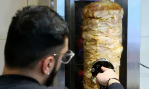 Ile mięsa w kebabie? Poznaj realne porcje i uniknij oszustwa!