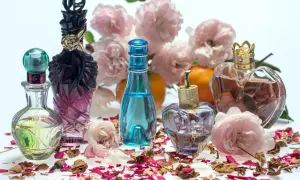Czym się różni perfum od wody toaletowej? Kluczowe różnice i ceny