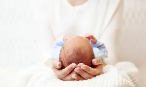 Kiedy dziecko osiąga kluczowe umiejętności? Poznaj ważne etapy rozwoju